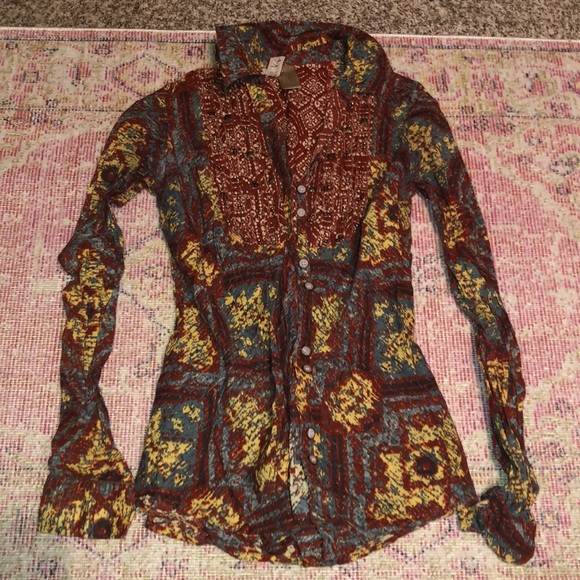 Buckle top - Picture 1 of 3